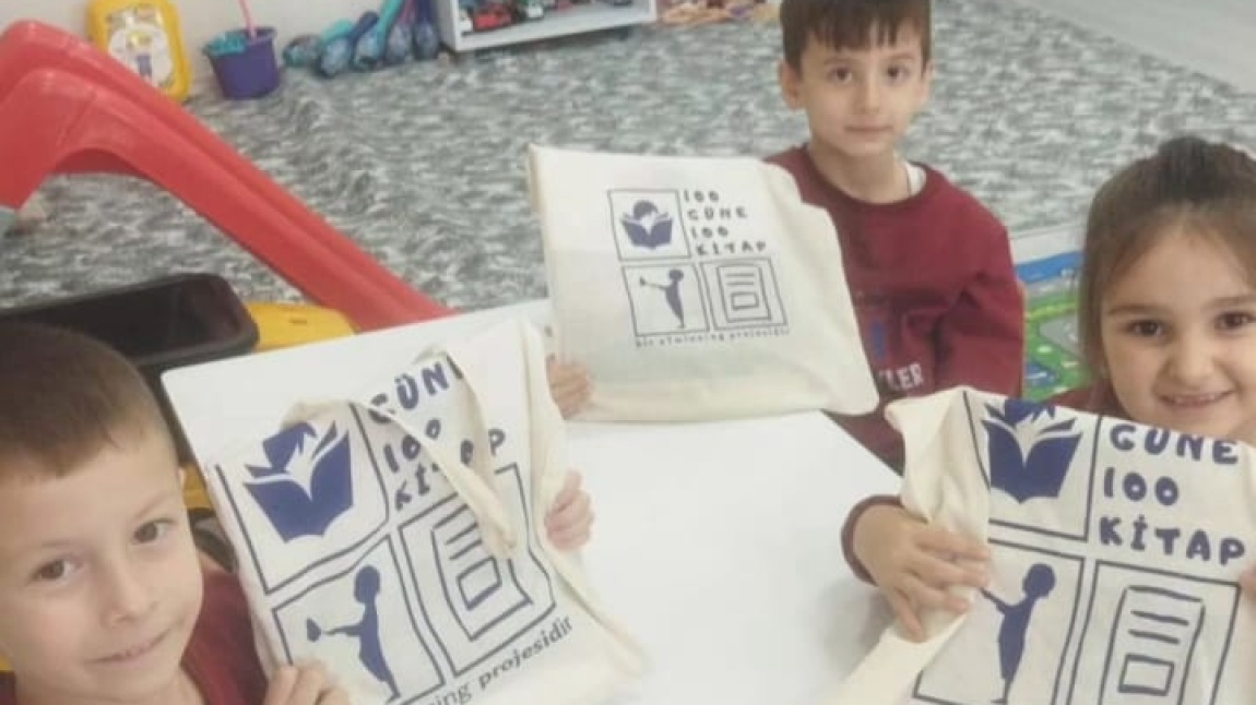 100 Güne 100 Kitap E - Twinning Projesi